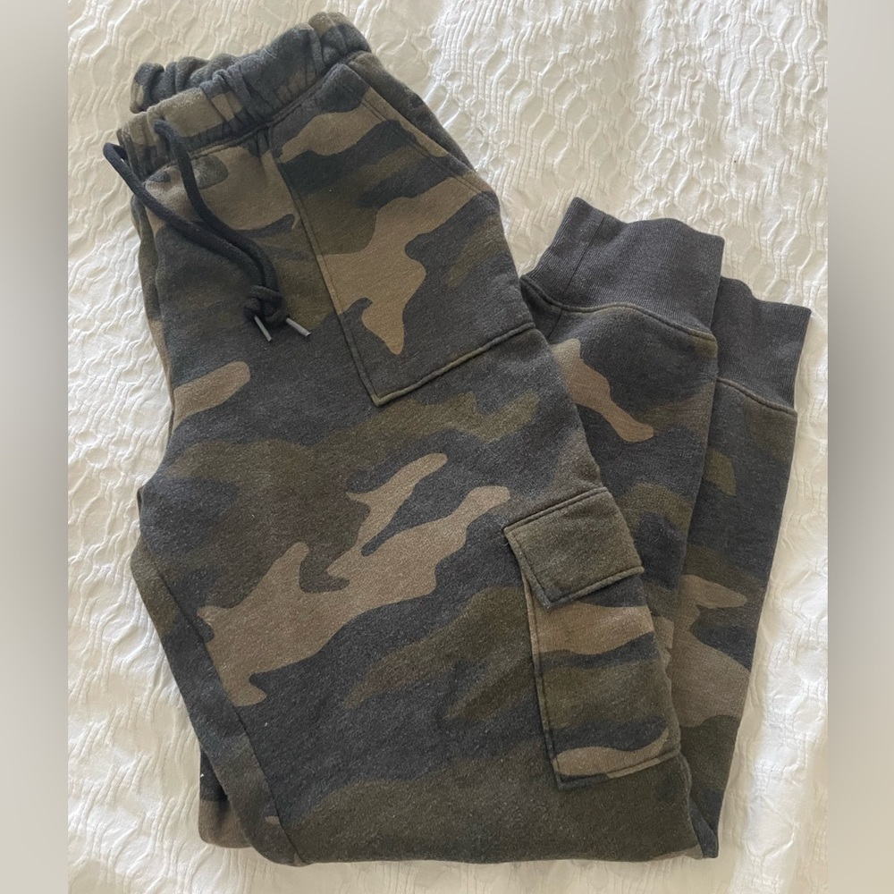 PINK Victorias Secret sweatpants